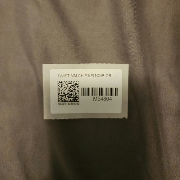 ‼️SOLD‼️Louis Vuitton LV Twist MM Black Shoulder/Crossbody Bag - Picture 9 of 12